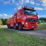 rotes Bergungsfahrzeug für LKW